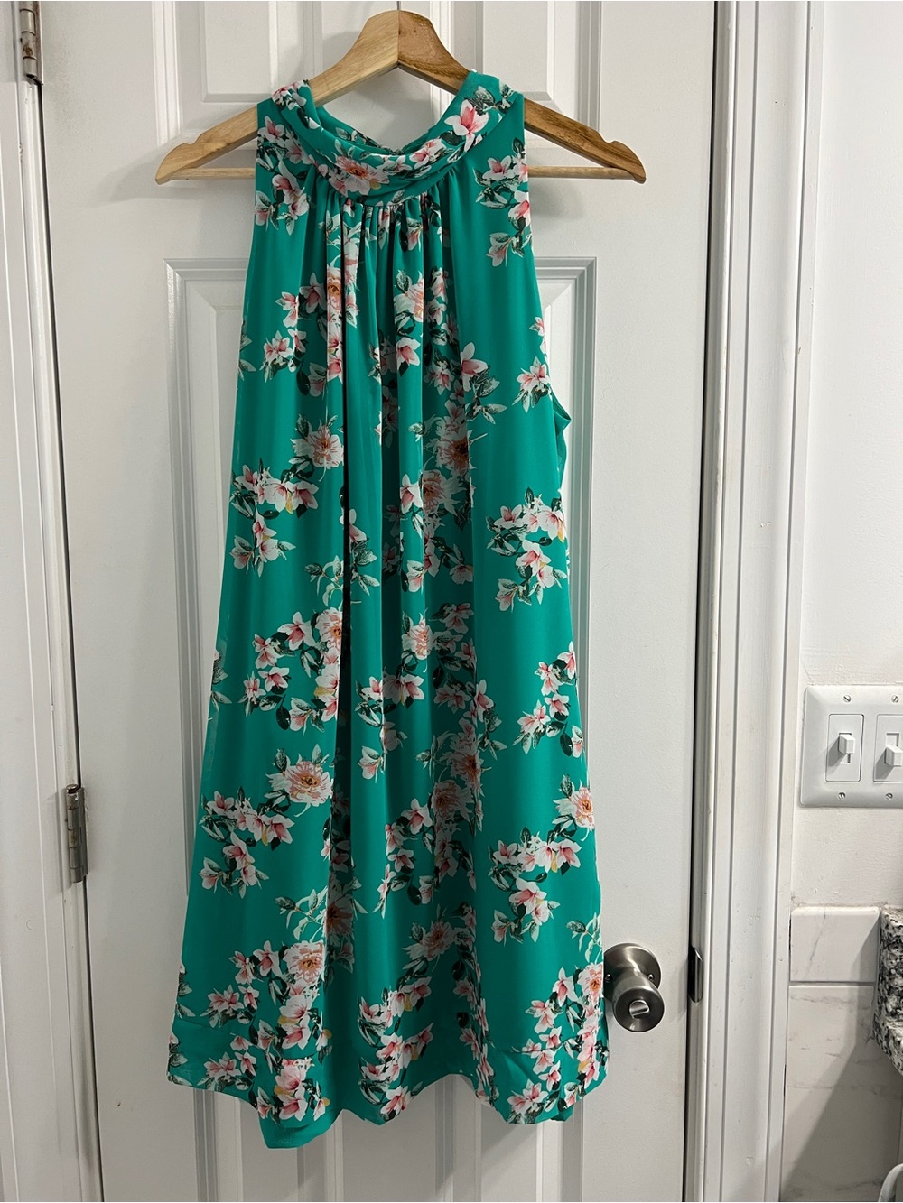 Eva Mendes Elegant Cottage Floral Halter Swing Dress with Bow Tie Back -Medium